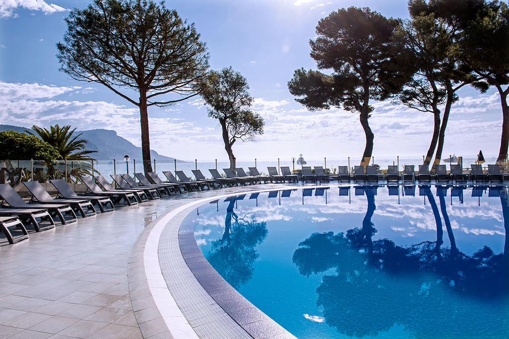Hotel Vacances Bleues Delcloy Saint-Jean-Cap-Ferrat Exteriör bild