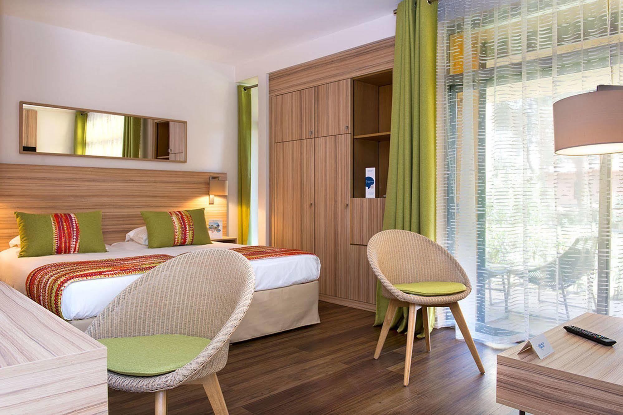 Hotel Vacances Bleues Delcloy Saint-Jean-Cap-Ferrat Exteriör bild