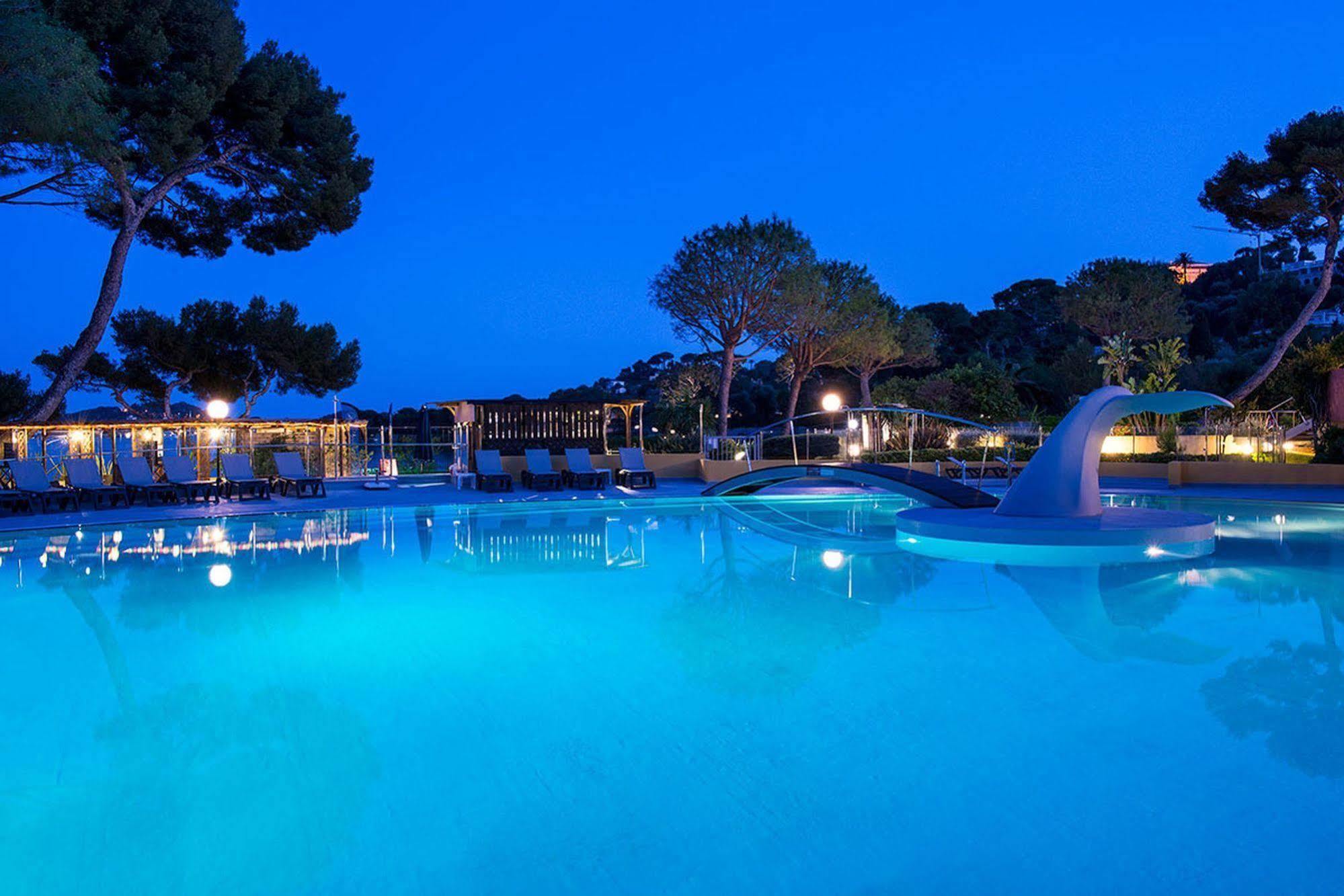 Hotel Vacances Bleues Delcloy Saint-Jean-Cap-Ferrat Exteriör bild